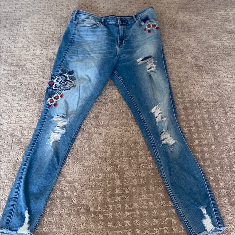flower embroidered jeans